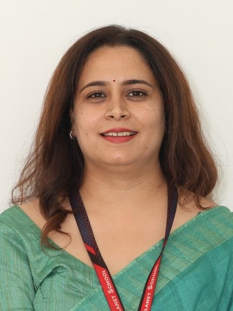 Portrait of Divya Thakur